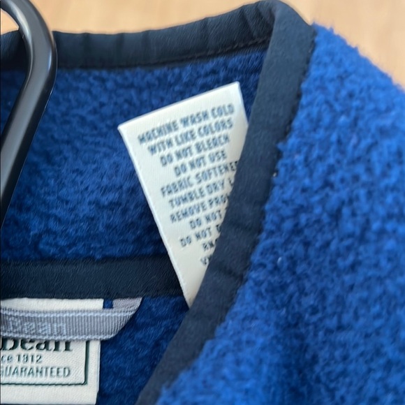 L.L. Bean Blue Lightweight Fleece Jacket - Picture 13 of 13